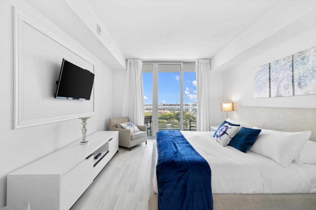 Beachwalk Resort Hotel Hallandale Beach Exterior photo