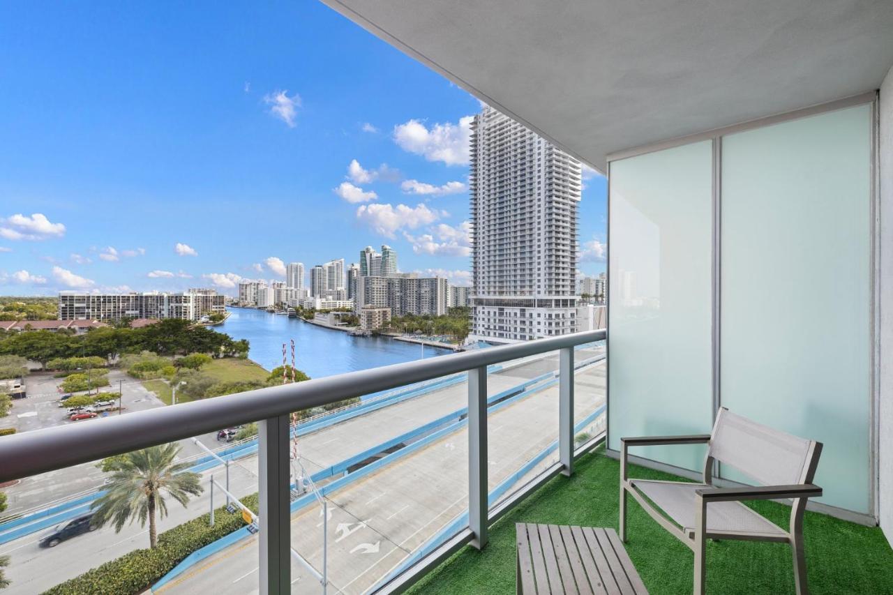 Beachwalk Resort Hotel Hallandale Beach Exterior photo